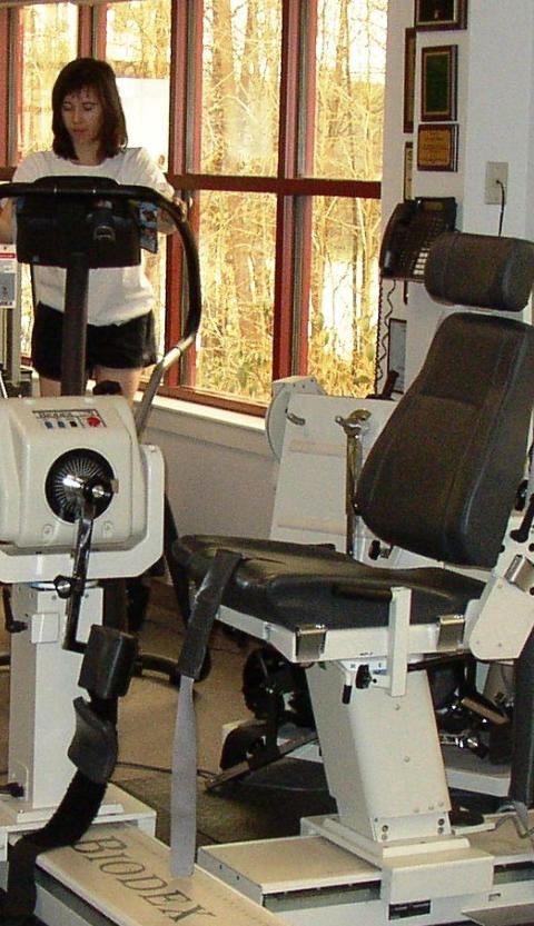 Image of equipment in the therapeutic center at an SOS division